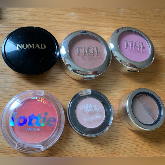 New 24 pcs of Makeup & Makeup Tools Various Brands Eyeshadow Lipstick Highlights - Picture 9 of 16